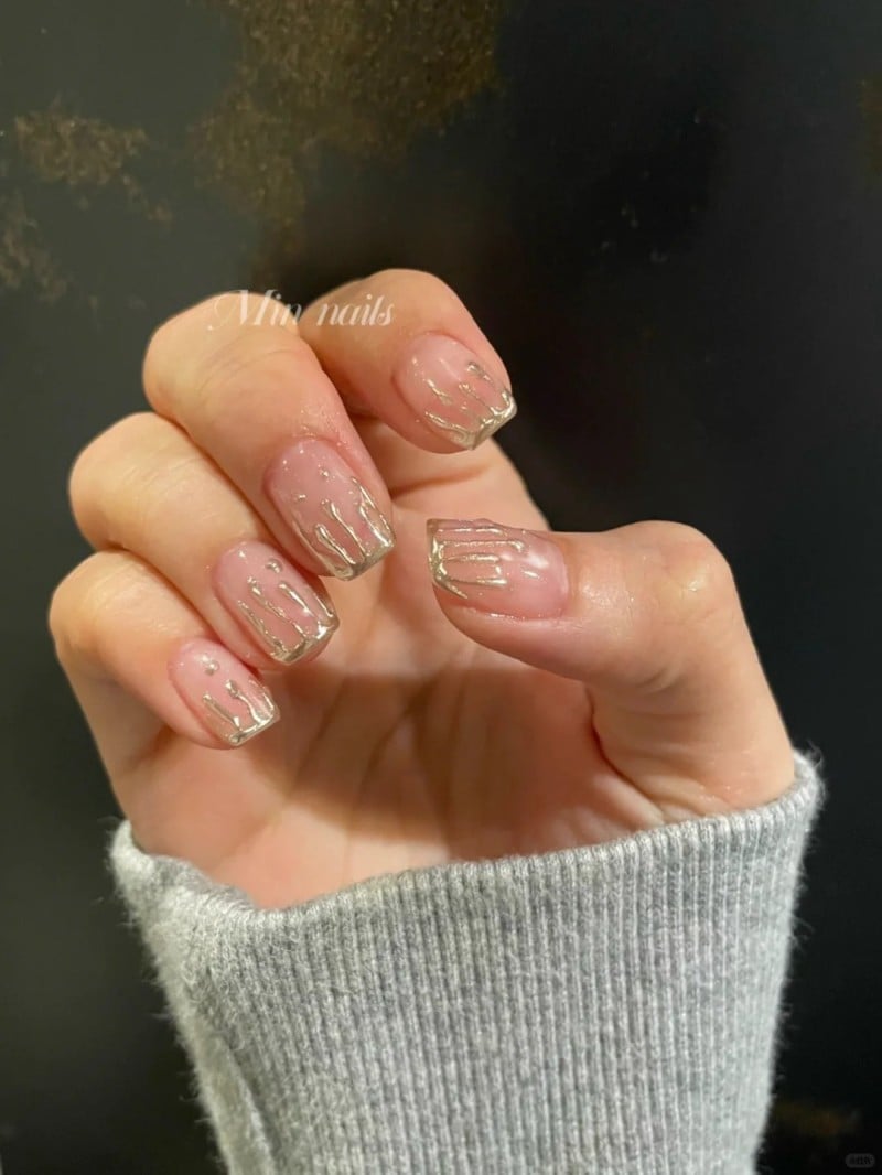 mẫu nail tráng gương