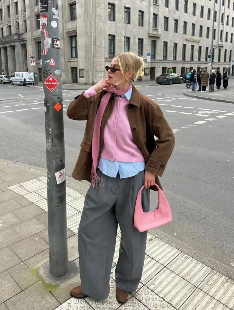 màu nâu mặc với màu gì