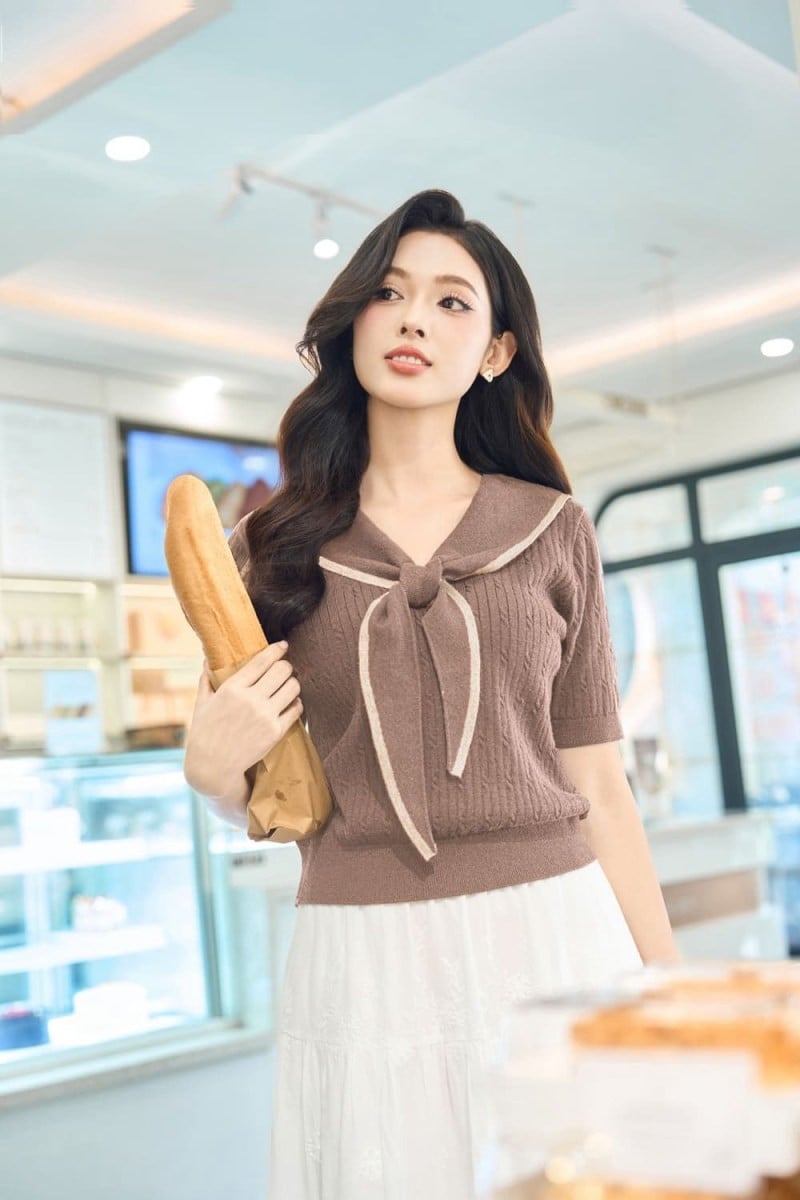 màu nâu mặc với màu gì