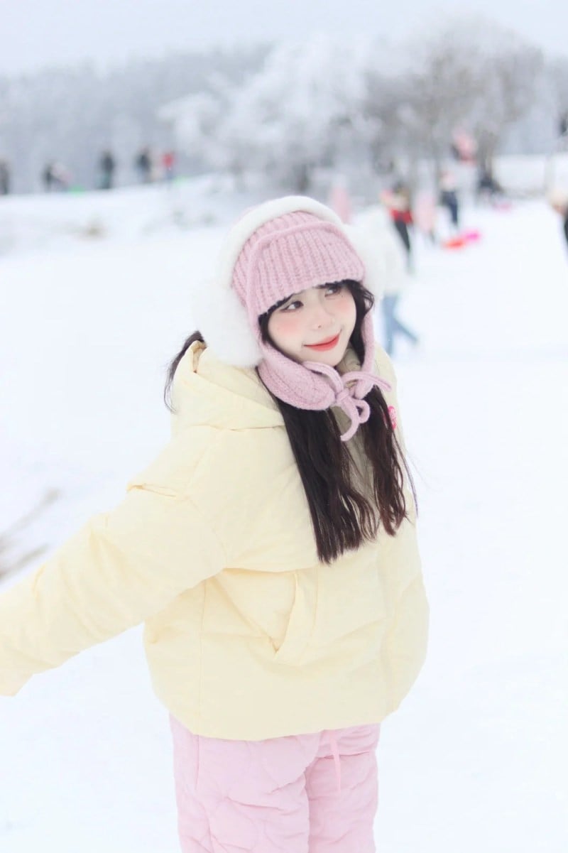 màu vàng hợp với màu gì