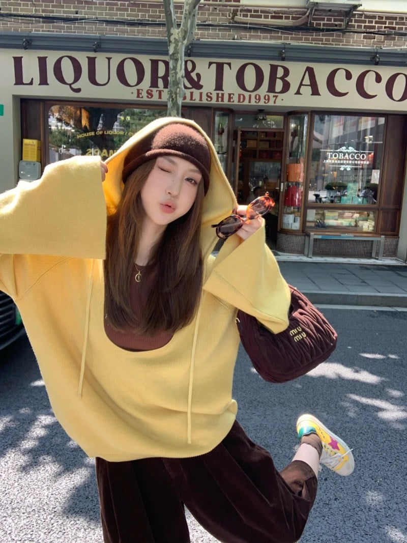 màu vàng hợp với màu gì