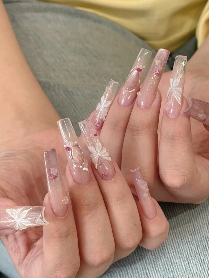 Mẫu móng tay hình thang sơn thạch