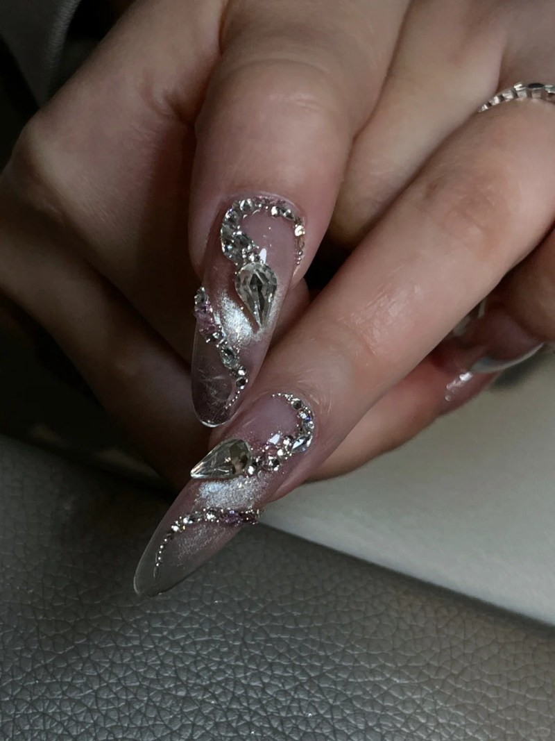 mẫu nail rắn