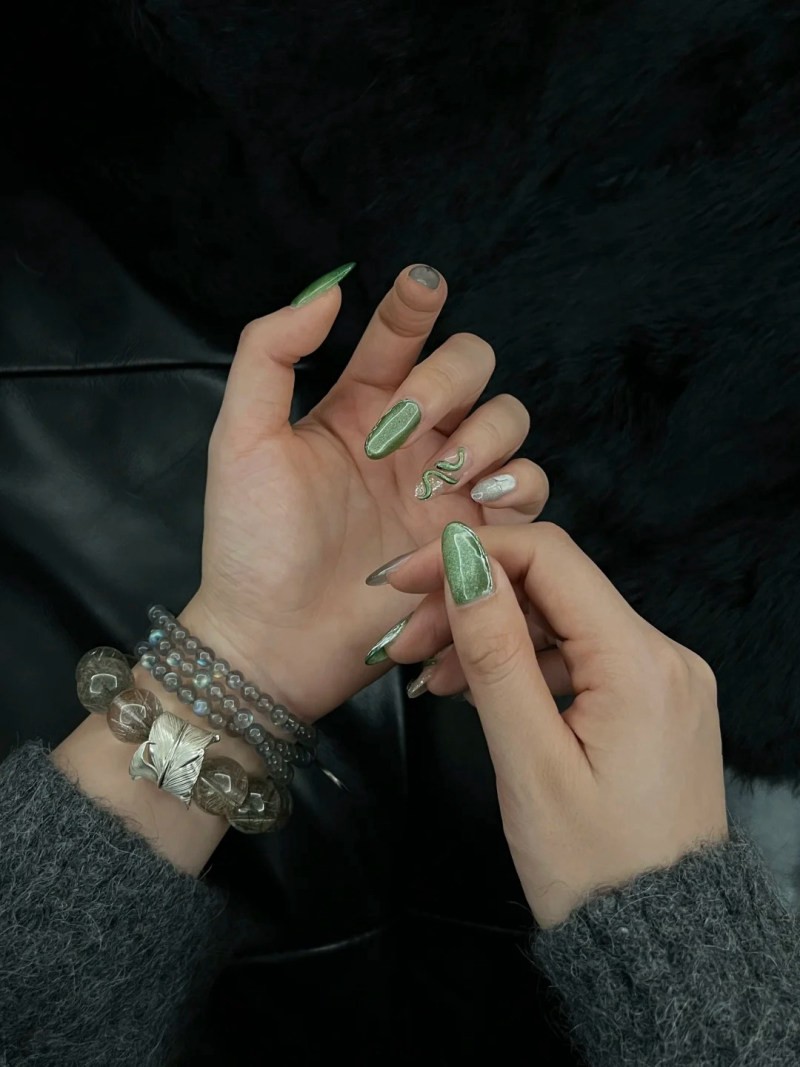mẫu nail rắn