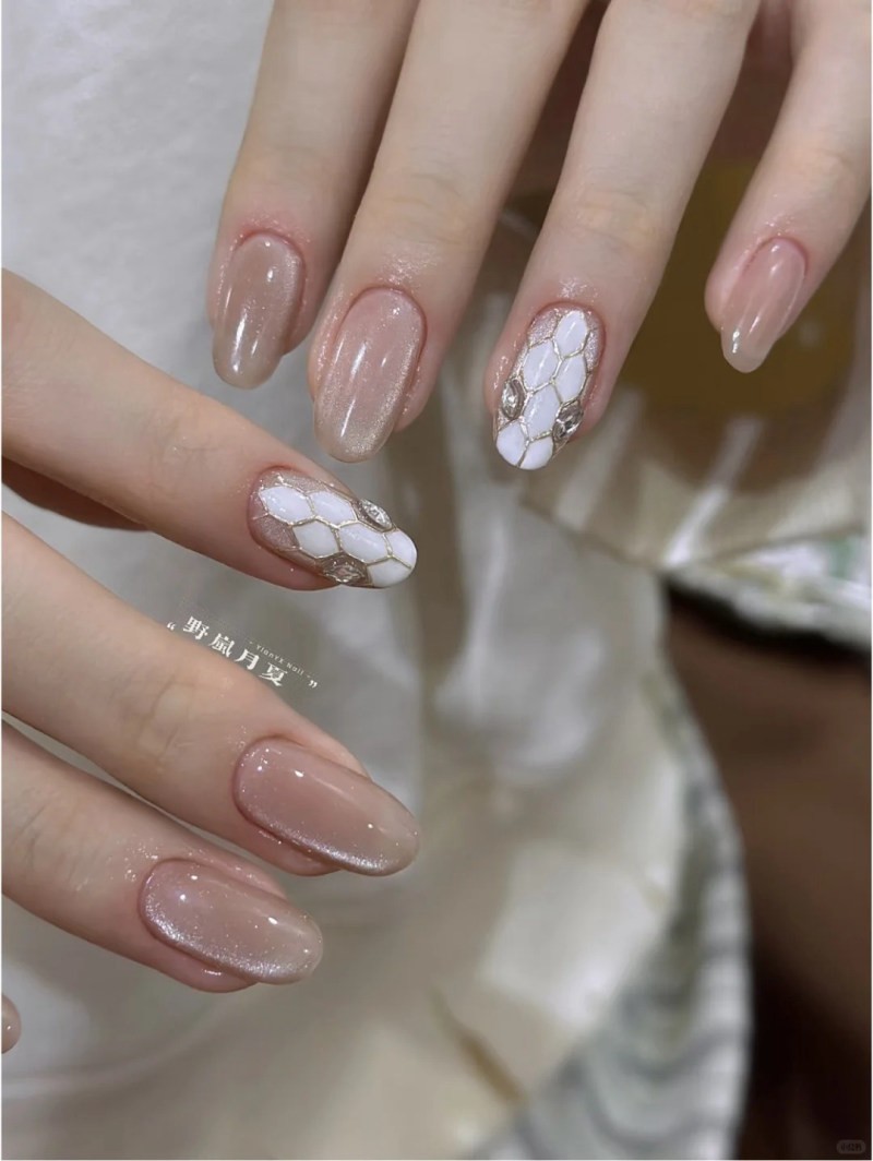 mẫu nail rắn