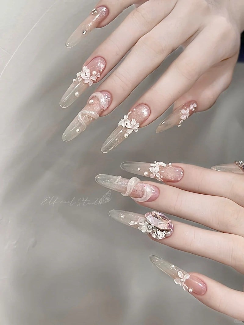 mẫu nail rắn