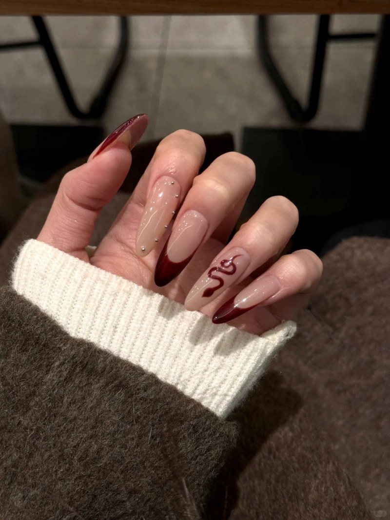 mẫu nail rắn