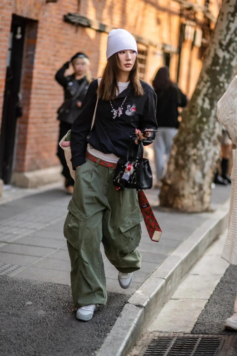 phối đồ bụi bặm cho nữ