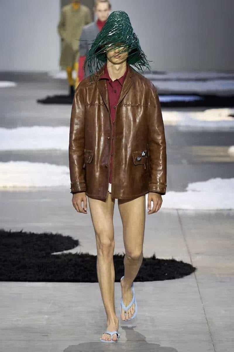 Nghệ Thuật Layering Đa Chất Liệu