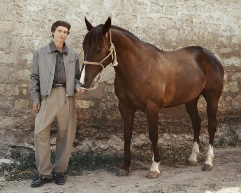 Từ Cung Điện Versailles Đến Sàn Diễn Haute Couture