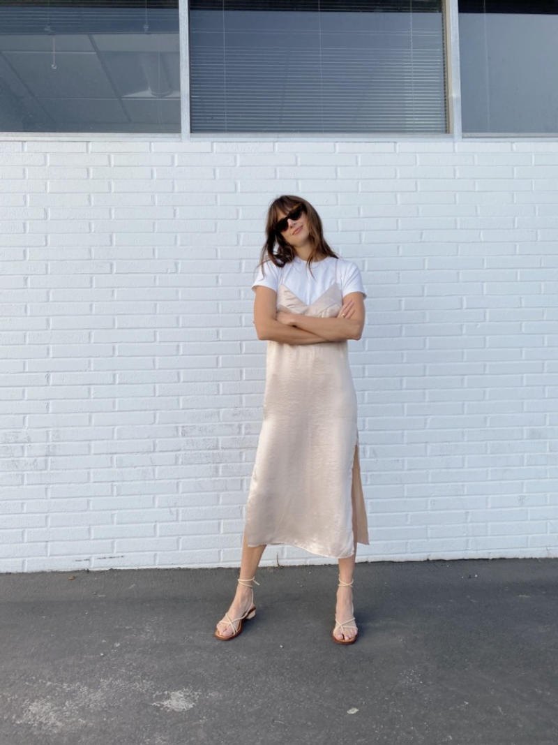 Giải Mã Sức Hút Của Slip Dress: Từ Phòng Ngủ Ra Phố Lớn