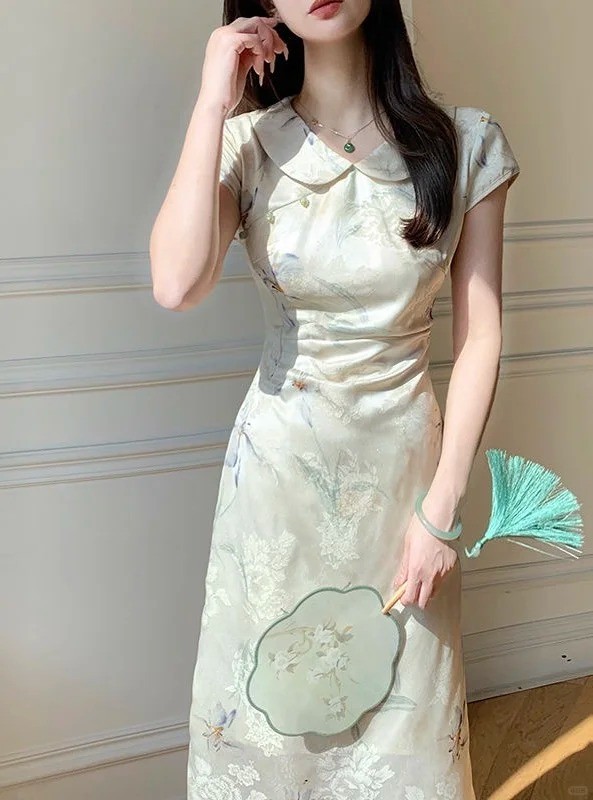 Sườn xám cách tân ngắn cúc ngực