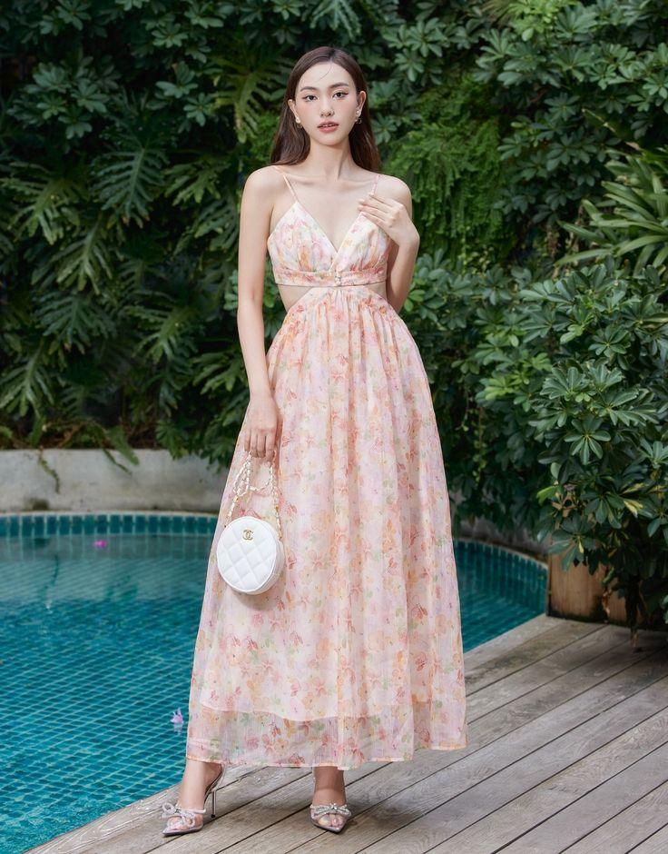 mẫu đầm maxi voan đi biển