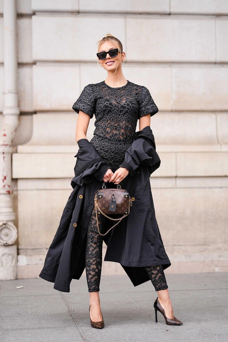 Bí Ẩn Của Ren Đen Xuyên Thấu