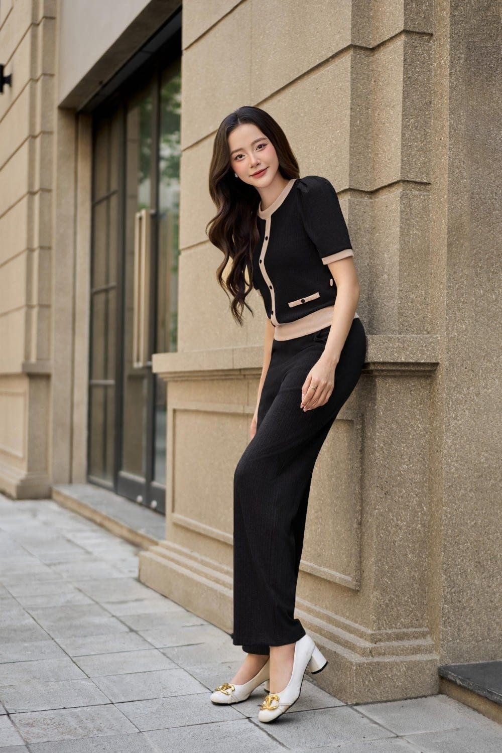 Gợi ý 18: Đẳng cấp, thời thượng với bộ đồ dệt kim cao cấp