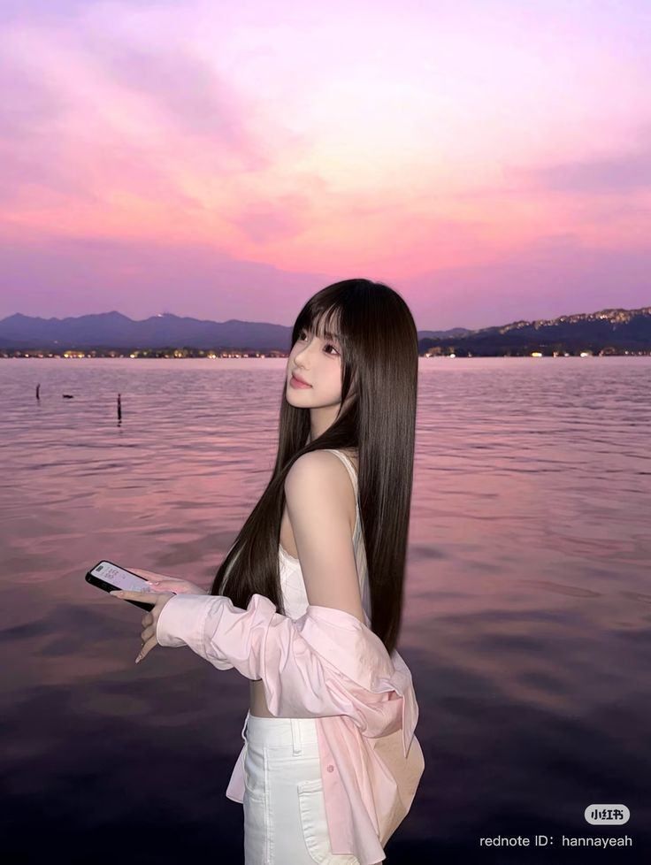 ảnh đi biển chụp sau lưng