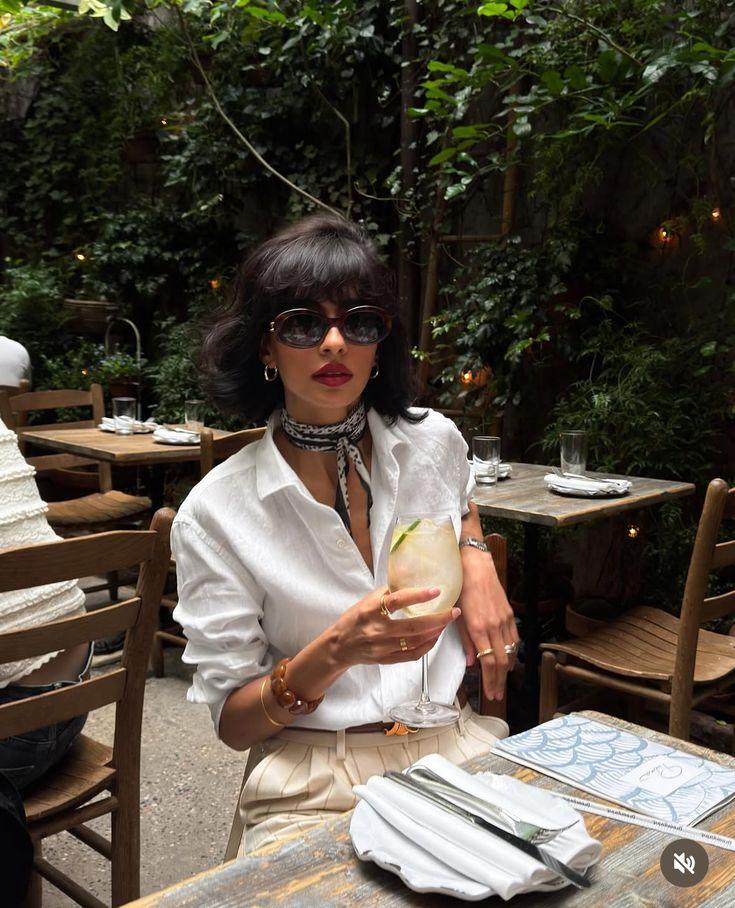 Điểm nhấn kiêu kỳ trên cổ