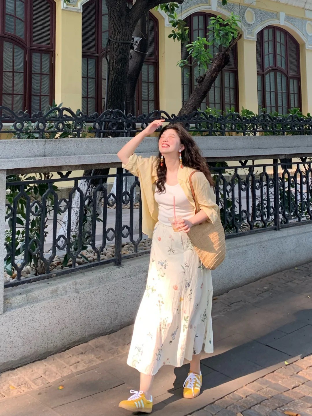 Chuyển động tự nhiên đầy khí chất