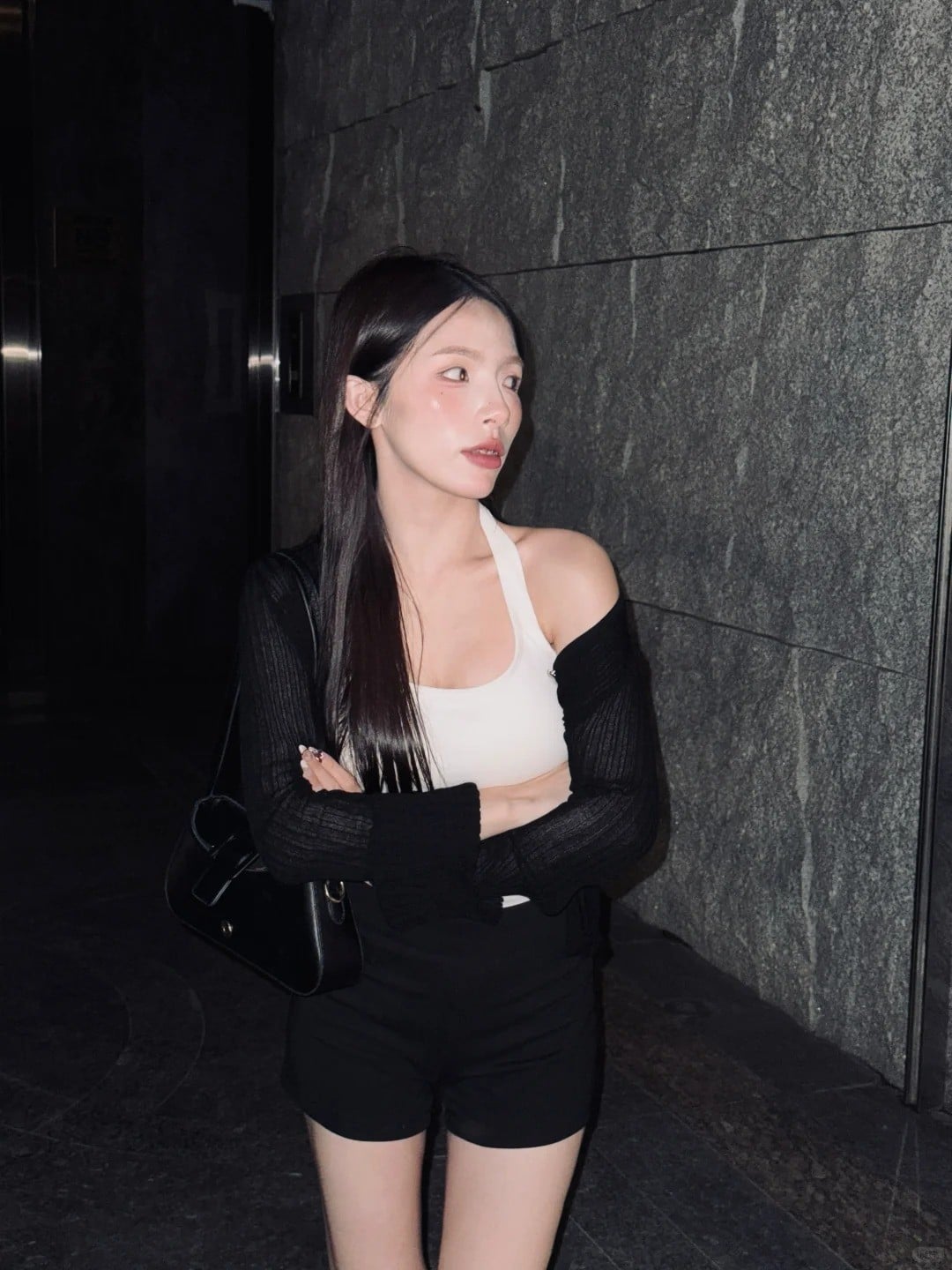 tạo dáng chụp ảnh vớiđèn slash