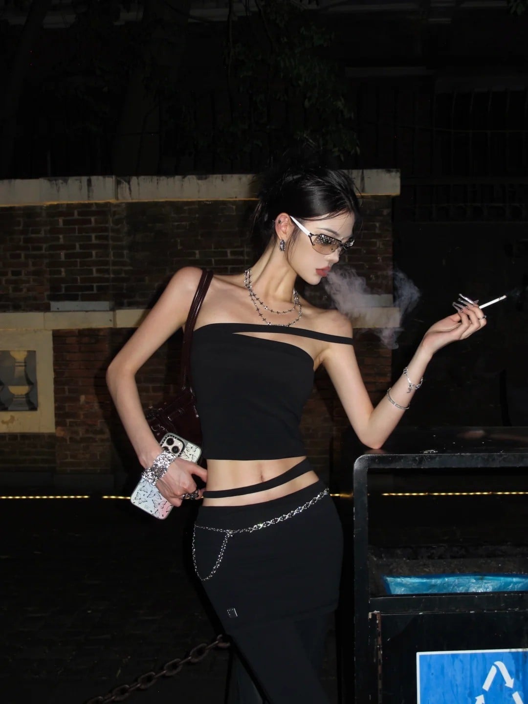 tạo dáng chụp ảnh vớiđèn slash