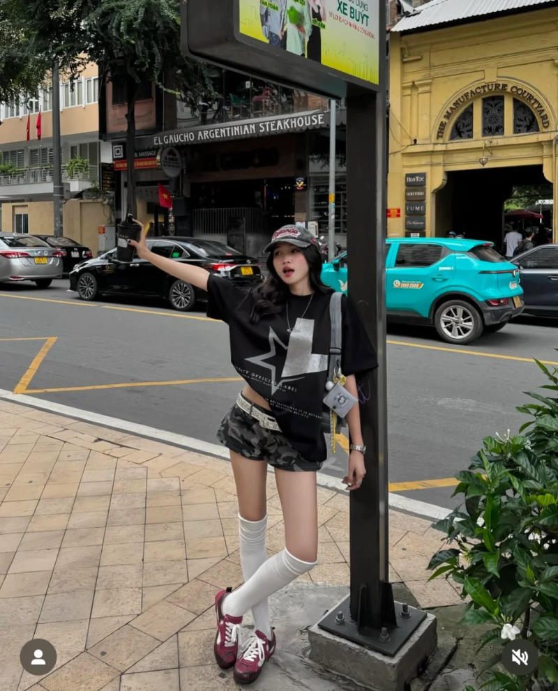 Dựa lưng hờ hững