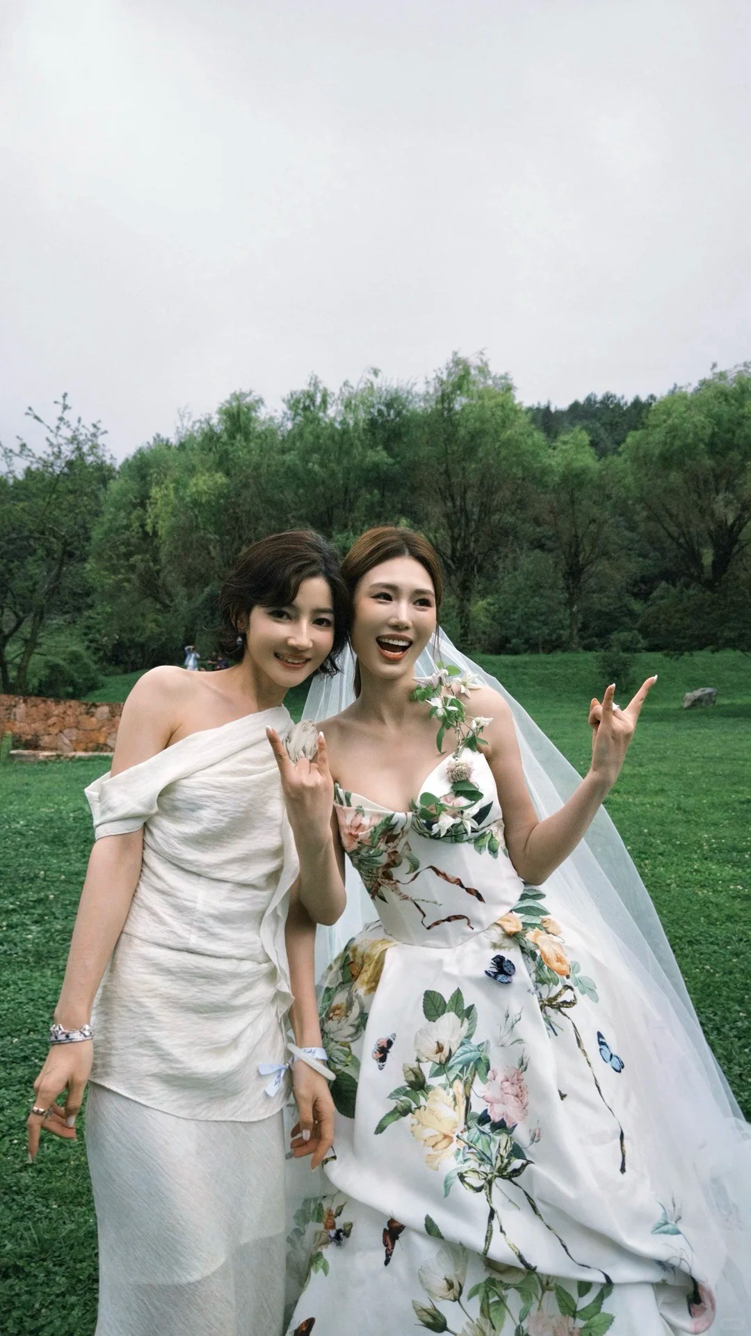 Bỏ qua sự lộn xộn của bối cảnh phía sau