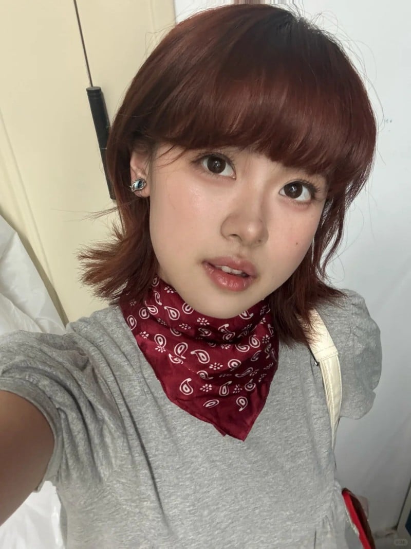 cách thắt khăn với ao sơ mi