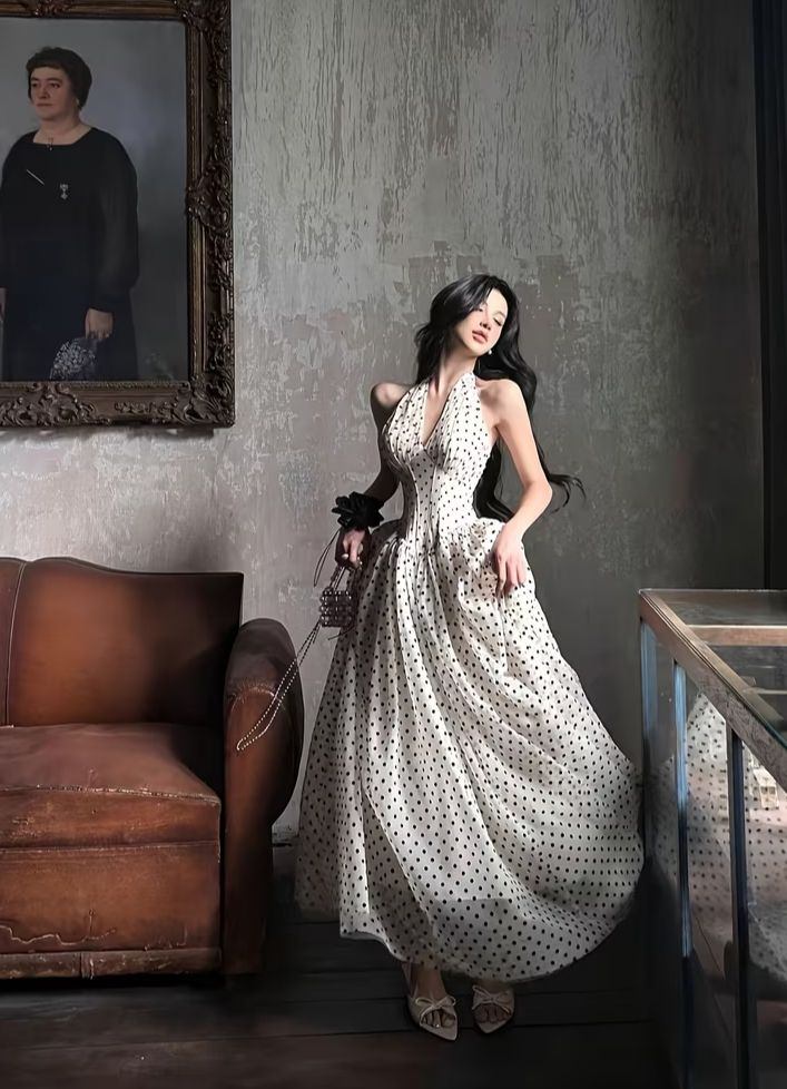 mẫu đầm maxi voan đi biển