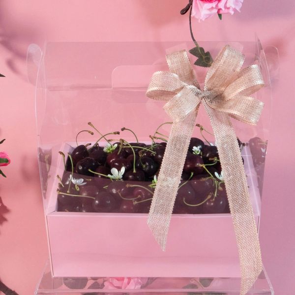 Cherry – Quà Tặng 8/3 Xứng Tầm Cho Người Phụ Nữ Bạn Trân Quý Hộp quà cherry