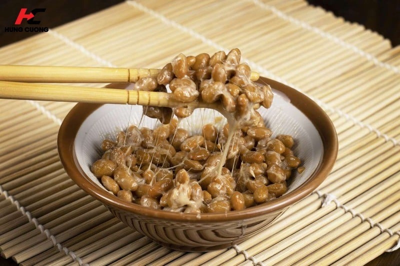 Đậu nành lên men Natto chứa khuẩn Bacillus subtilis giúp bảo vệ đường ruột chắc khỏe