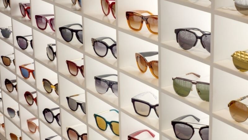 Kính thời trang đa kiểu dáng, dễ chọn mẫu phù hợp cho mọi phong cách.