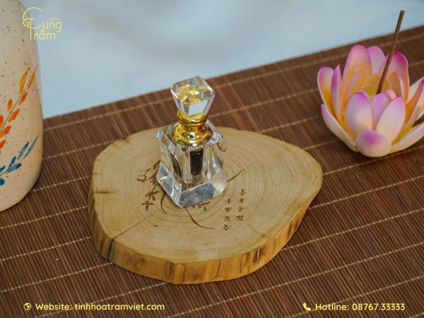 05+ Lợi ích của tinh dầu gỗ trầm hương