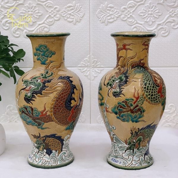 Bình hoa gốm sứ