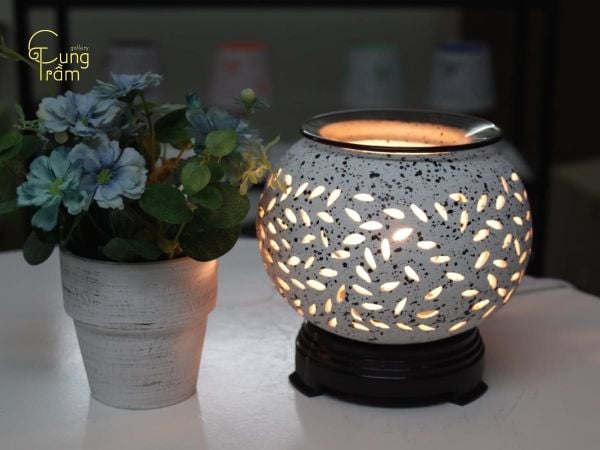 Đèn xông tinh dầu chế tác từ gốm