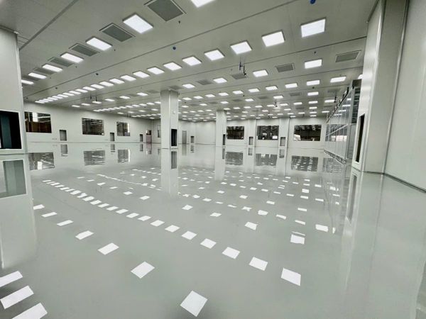 Hoàn thiện sơn epoxy chống tĩnh điện nhà máy linh kiện điện tử