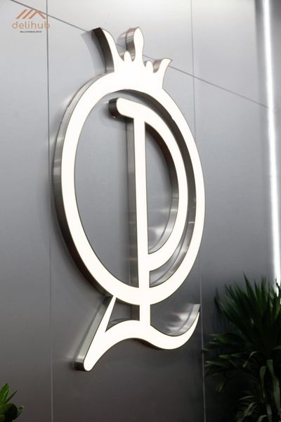 Quân Nguyễn & Pu Lê Academy