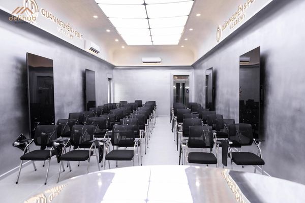 Quân Nguyễn & Pu Lê Academy