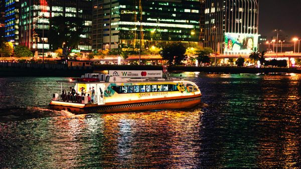 Sài Gòn không chỉ sôi động, mà còn mang một sức hấp dẫn rất riêng khó có thể cưỡng lại