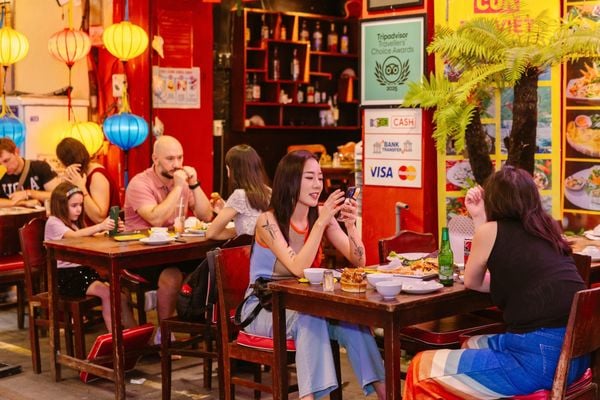 Dai Viet - a familiar culinary destination in District 1, Saigon