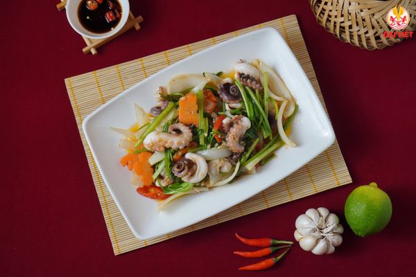 Menu nhà hàng nhiều món để phục vụ nhiều nhóm khách khác nhau