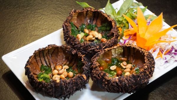 nhum biển nướng mỡ hành