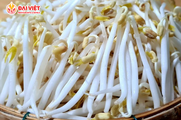 Bean sprouts