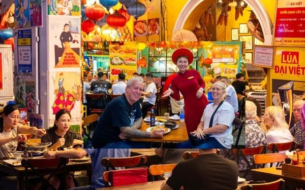 Mỗi lần tới Lúa Đại Việt là một lần trải nghiệm văn hóa truyền thống của Việt Nam