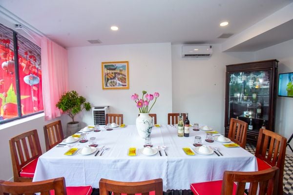 Phòng VIP tại nhà hàng Đại Việt