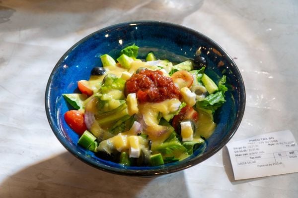 Salad tại nhà hàng Đại Việt