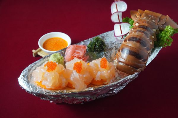 Sashimi tôm hùm bông - mang đến trải nghiệm đẳng cấp cho thực khách sành ăn