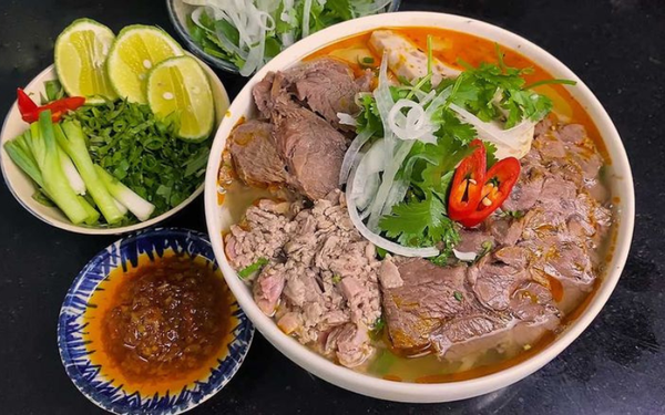 Bún bò Huế