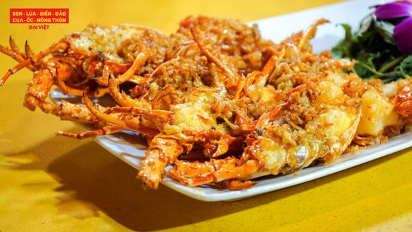 Baby Lobster with Crispy Garlic Butter