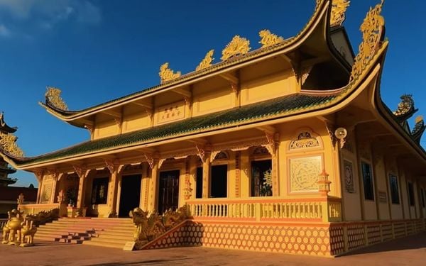 Chùa Vạn Phật Đại Tùng Lâm