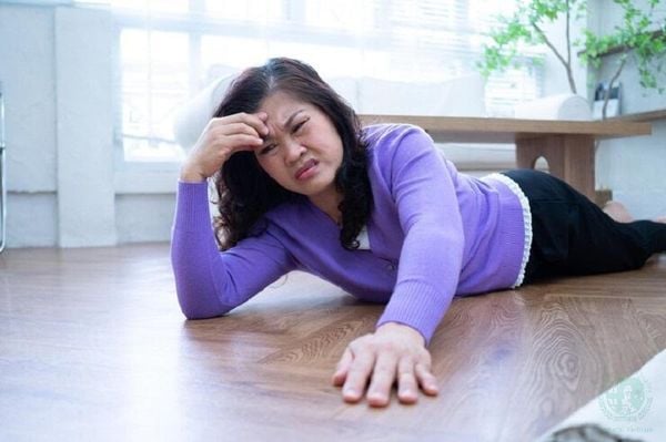 các dấu hiệu đột quỵ ở nữ